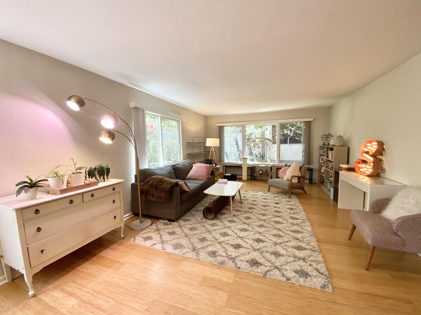 Hanover Apartments, Oakland(Unit106)OaklandPremium Properties